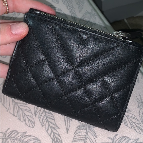 michael kors wallet - Picture 2 of 4